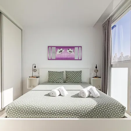 Alessandra, Your Private Garden! Apartment